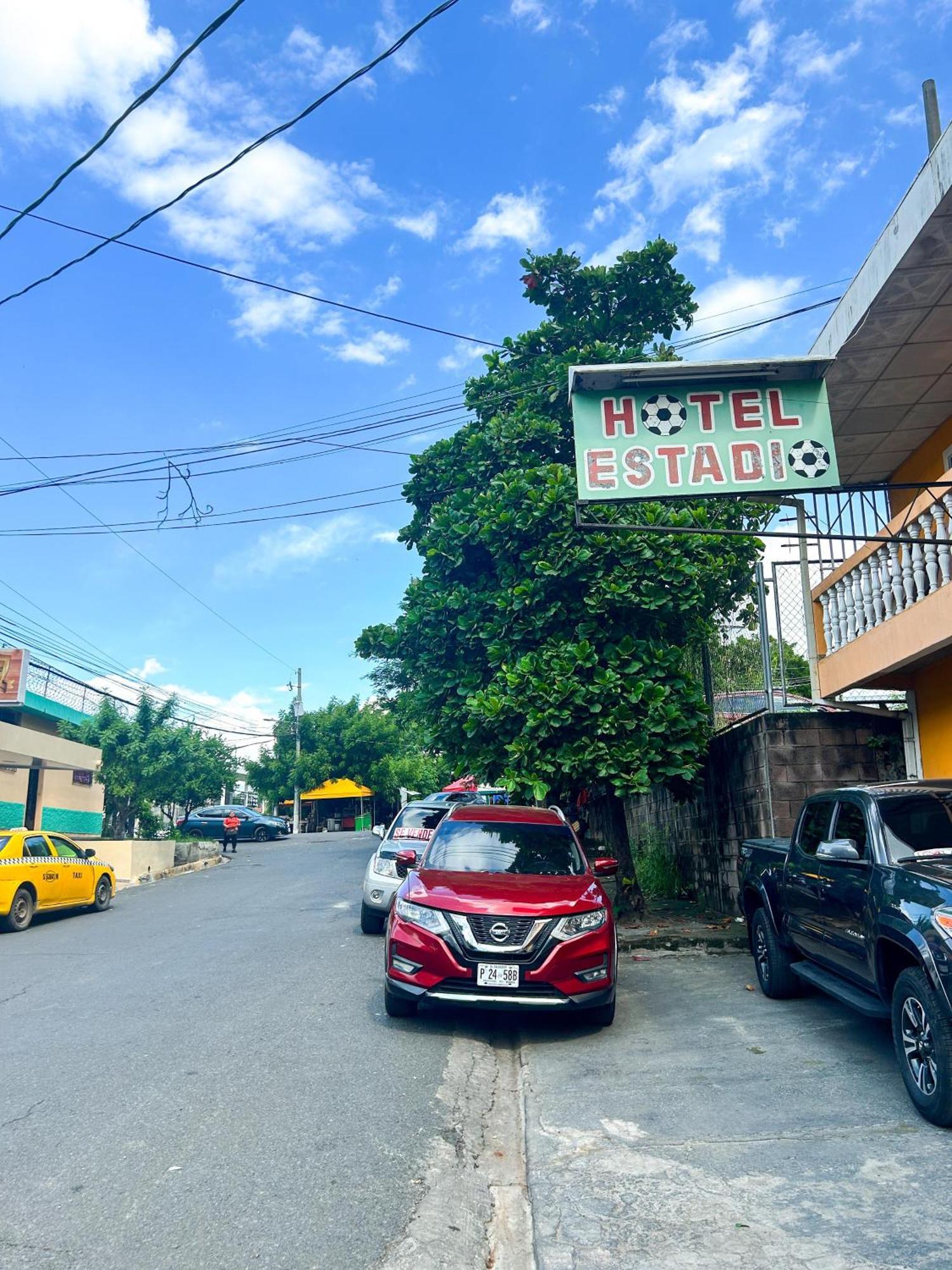 Hotel Estadio San Miguel Exterior photo